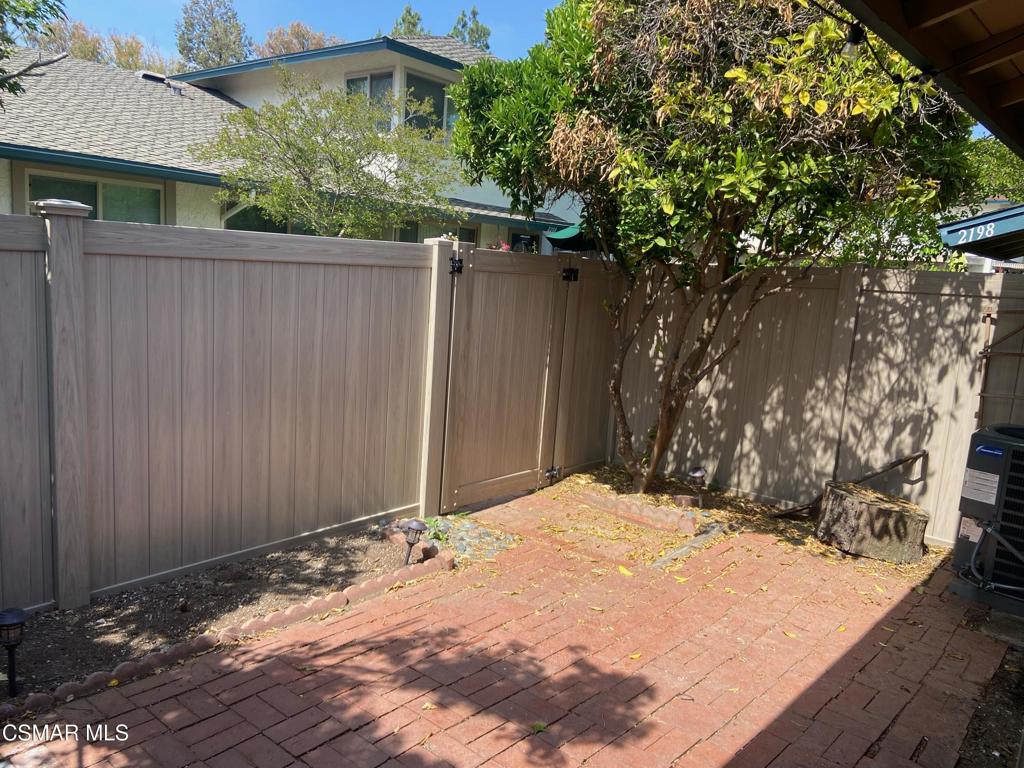 Oakbrook Townhomes - 518 - 1005302 - Residential Lease