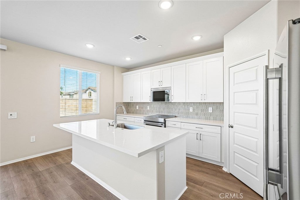 2027 Zest Street