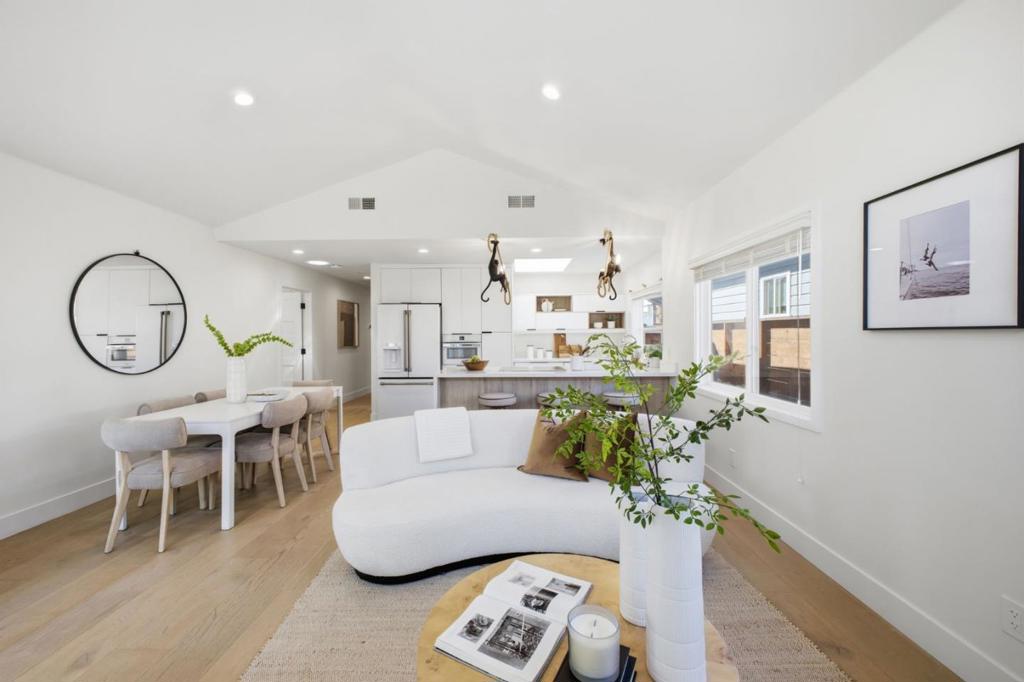 Properties 4 1027 Garland Avenue