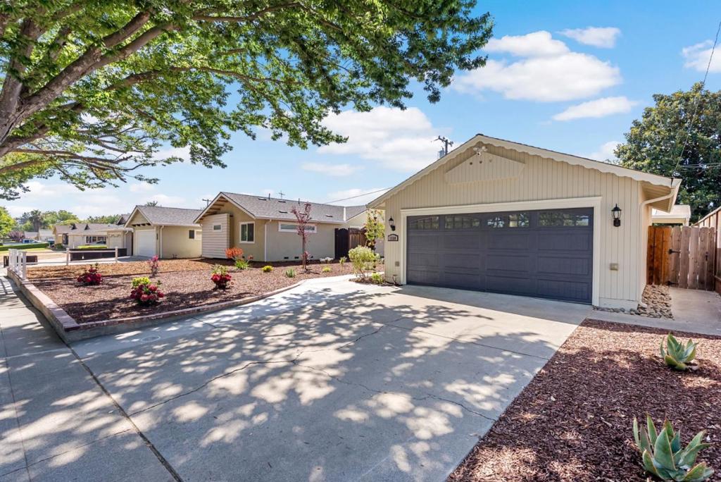 1538 Willowbrook Drive