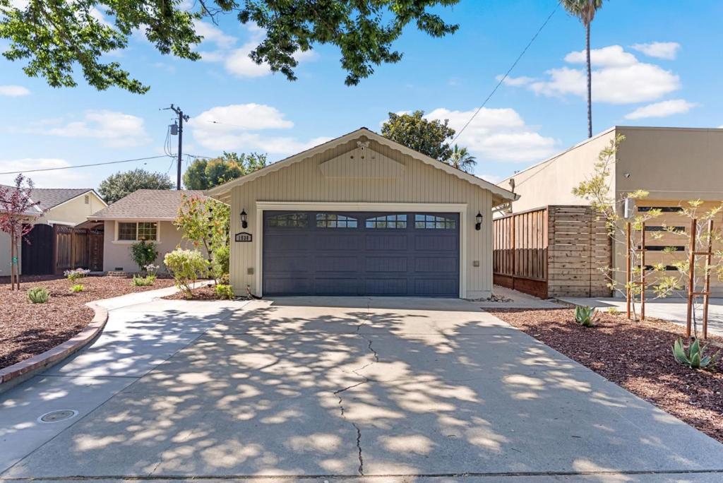 1538 Willowbrook Drive