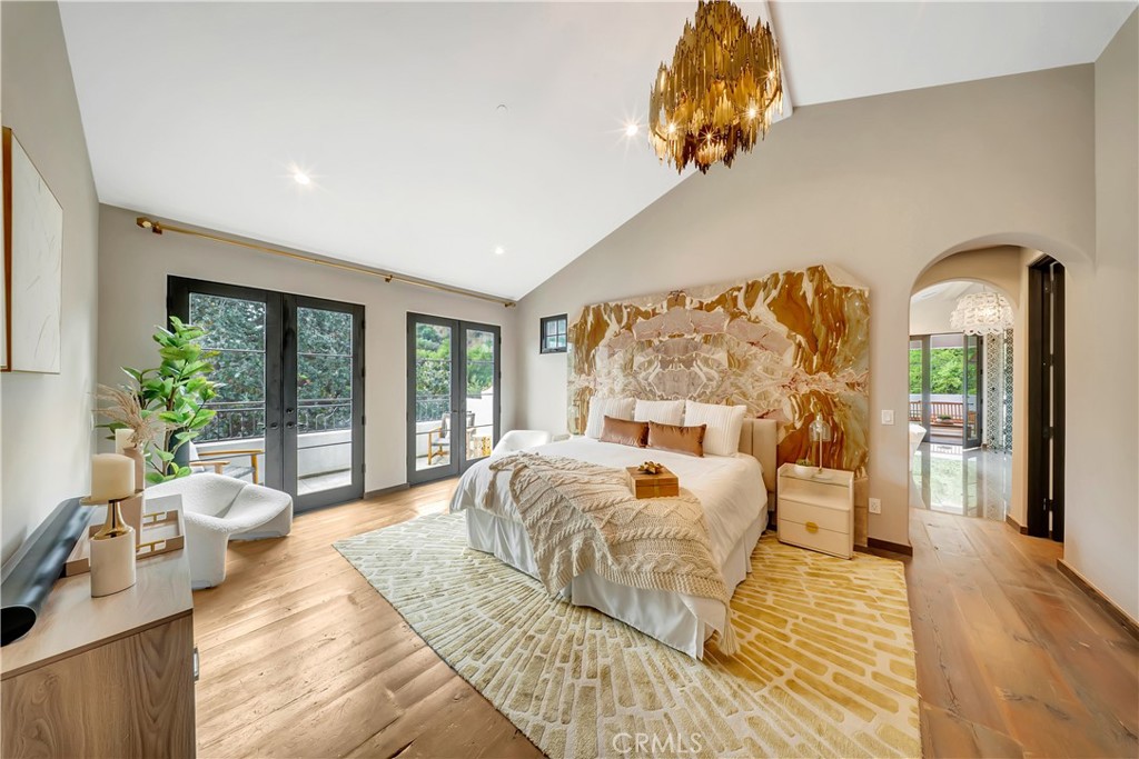 Old Agoura (850) - Residential