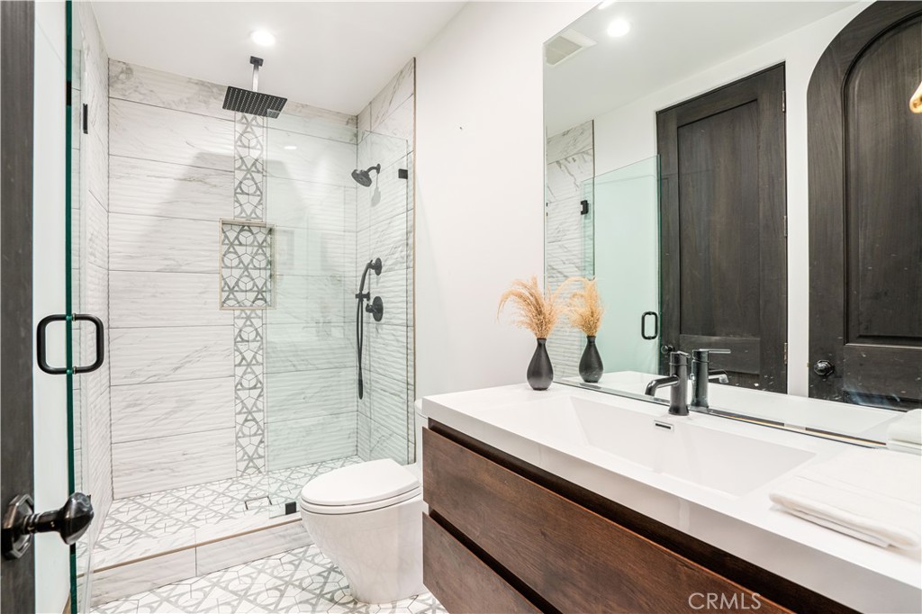 Old Agoura (850) - Residential