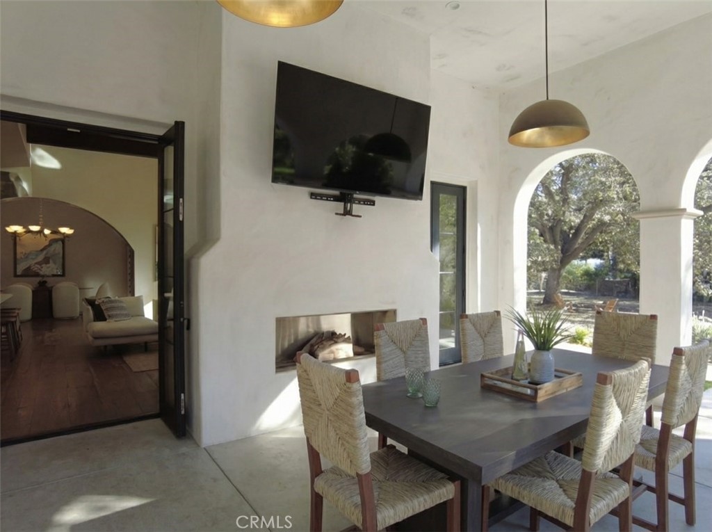 Old Agoura (850) - Residential