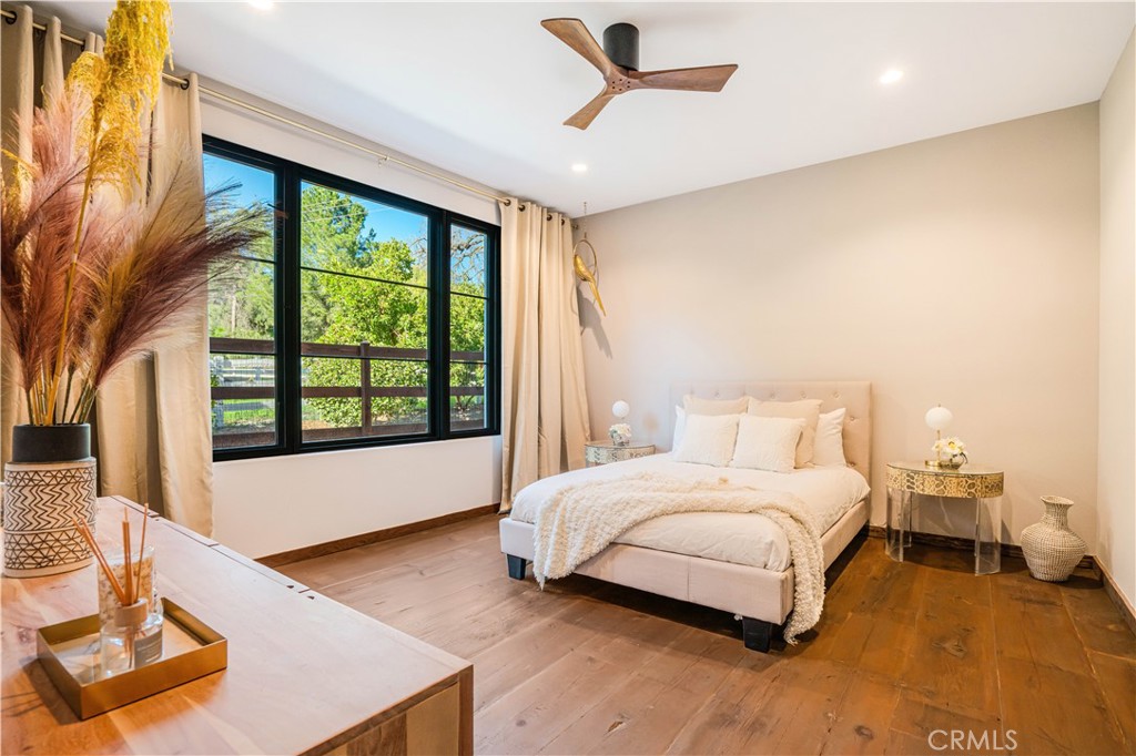 Old Agoura (850) - Residential