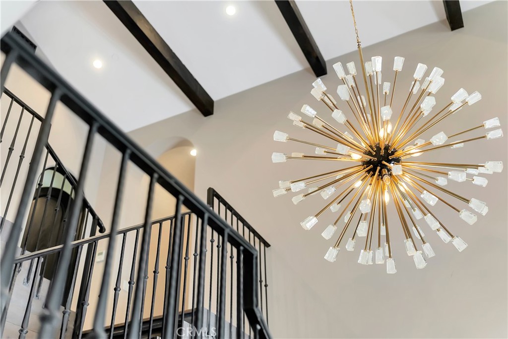 Old Agoura (850) - Residential