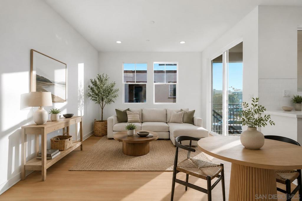 244 Pico Ave 5