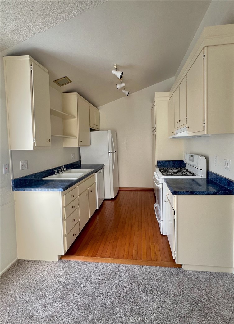 Cabrillo Park (CBPK) - Residential Lease