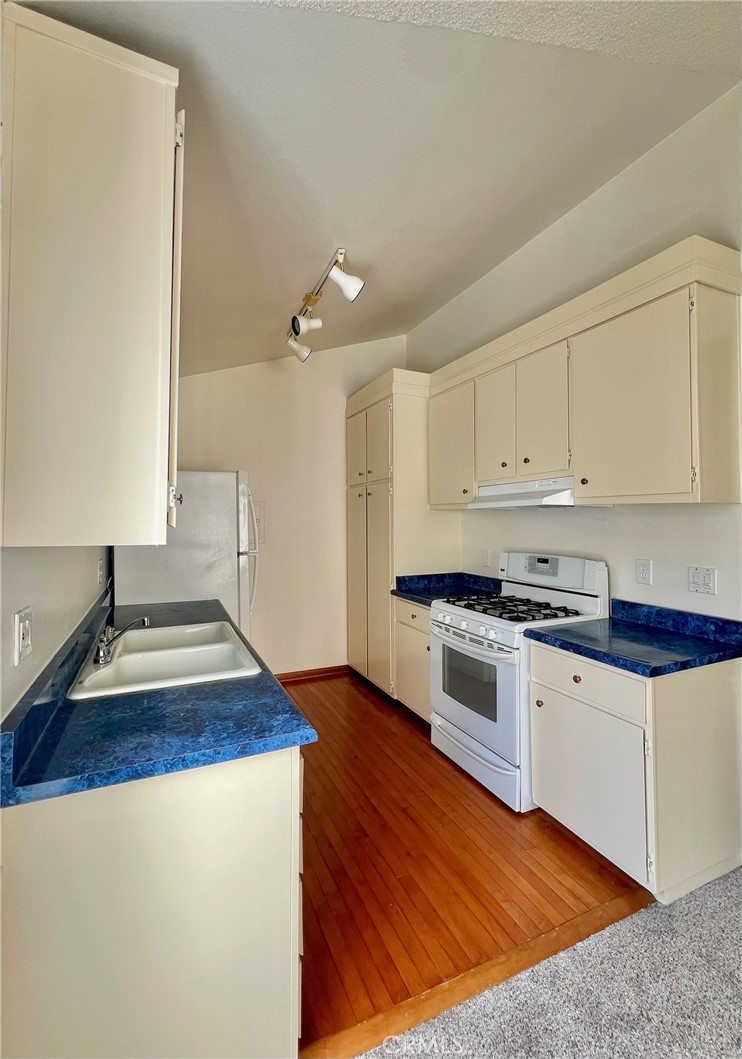 Cabrillo Park (CBPK) - Residential Lease