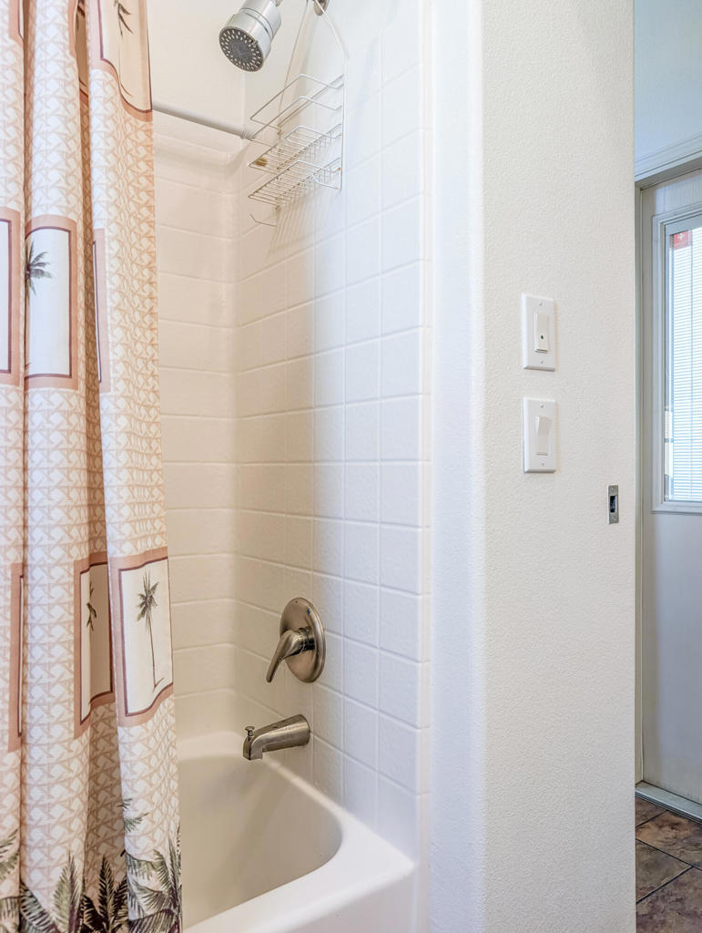 Not Applicable-1 - Manufactured In Park