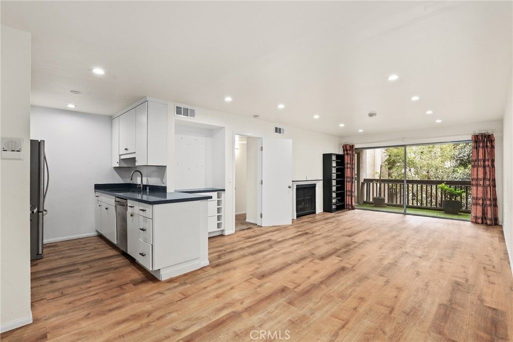 Photo of 5202 Raintree Circle, Culver City, CA 90230 (MLS # SB25260834)