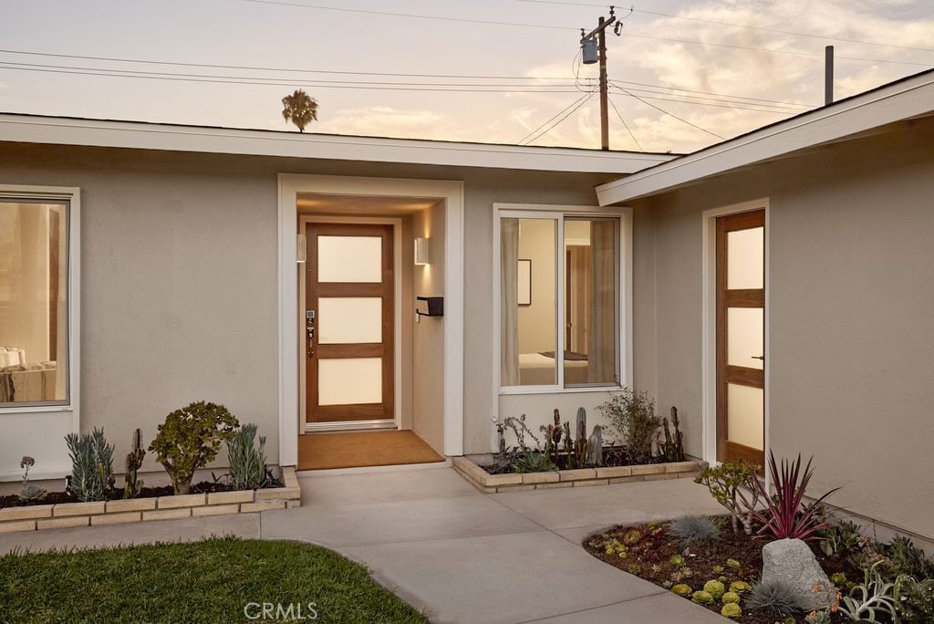2957 Royal Palm Drive