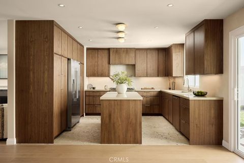 2957 Royal Palm Drive Costa Mesa CA 92626