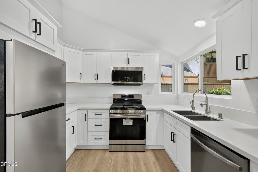 22330 Victory Boulevard 604