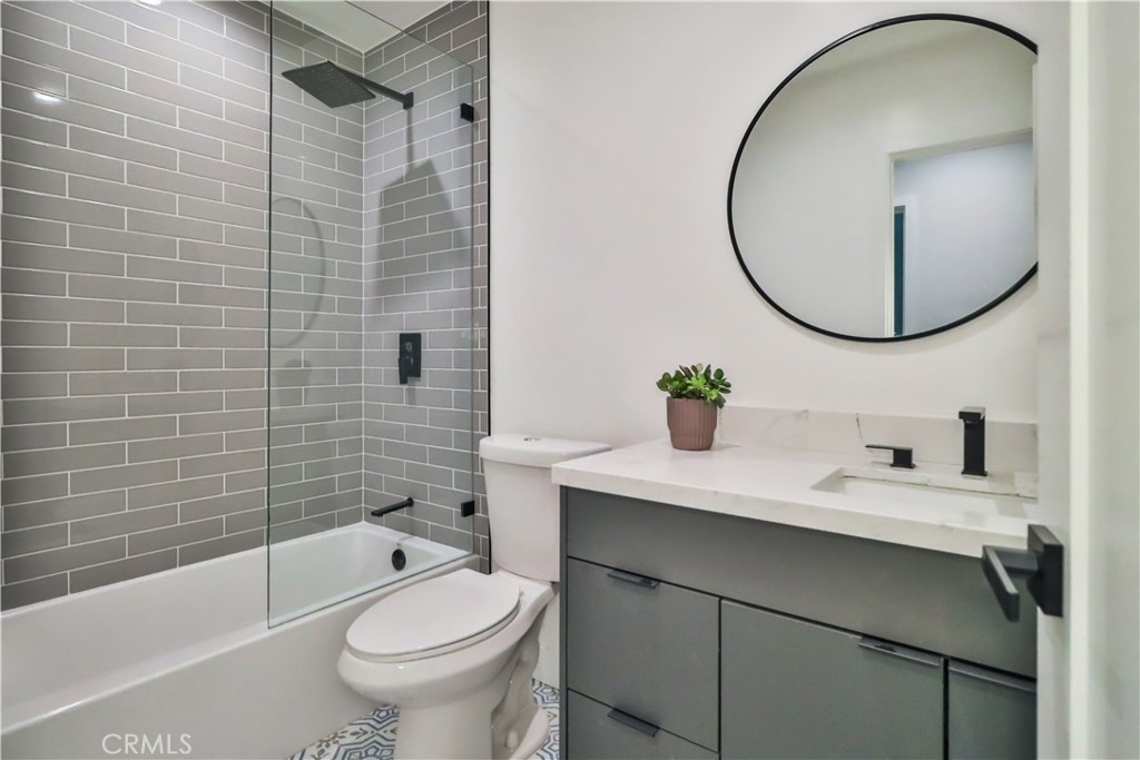 Thousand Oaks West - Residential Lease