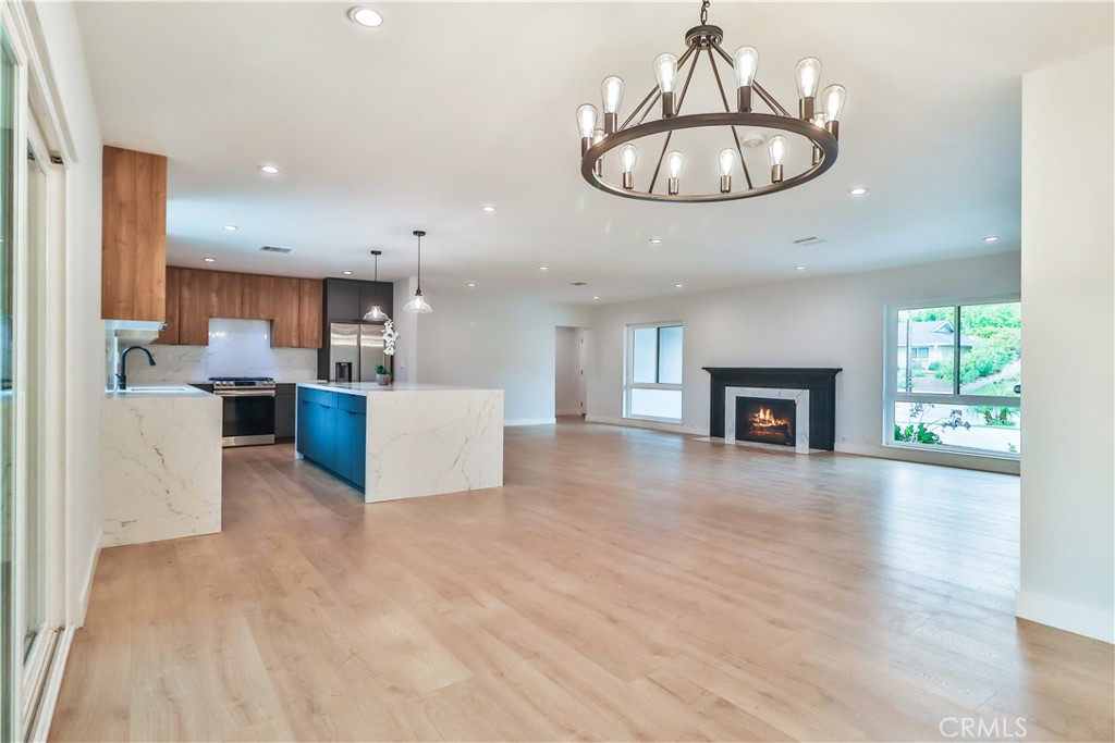 Thousand Oaks West - Residential Lease
