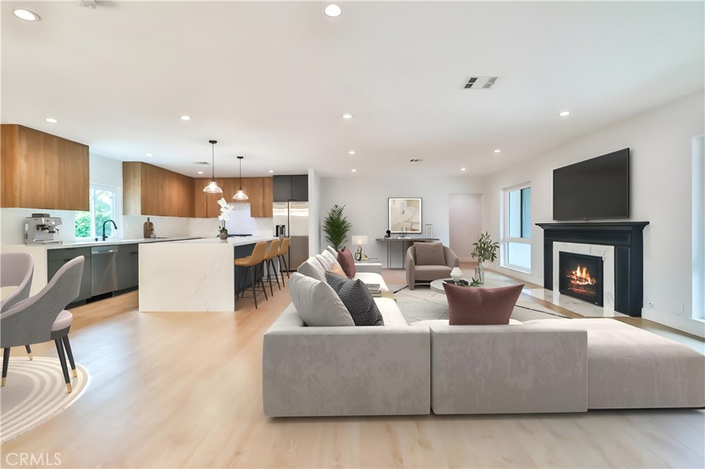 Thousand Oaks West - Residential Lease