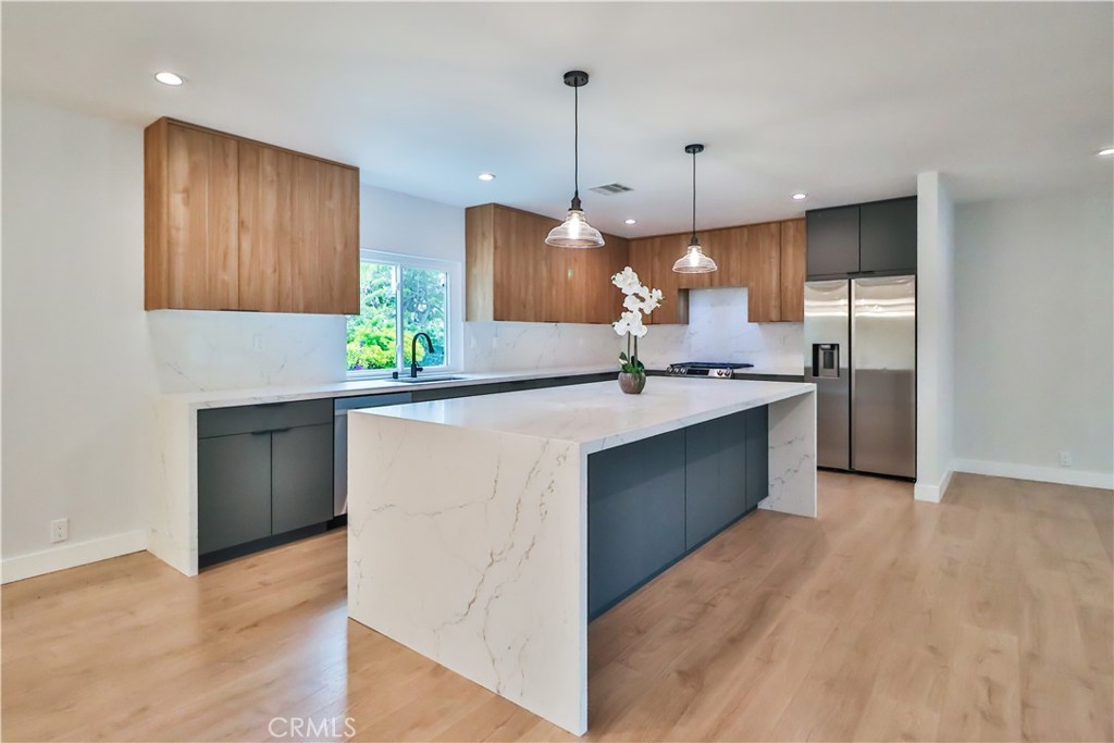 Thousand Oaks West - Residential Lease