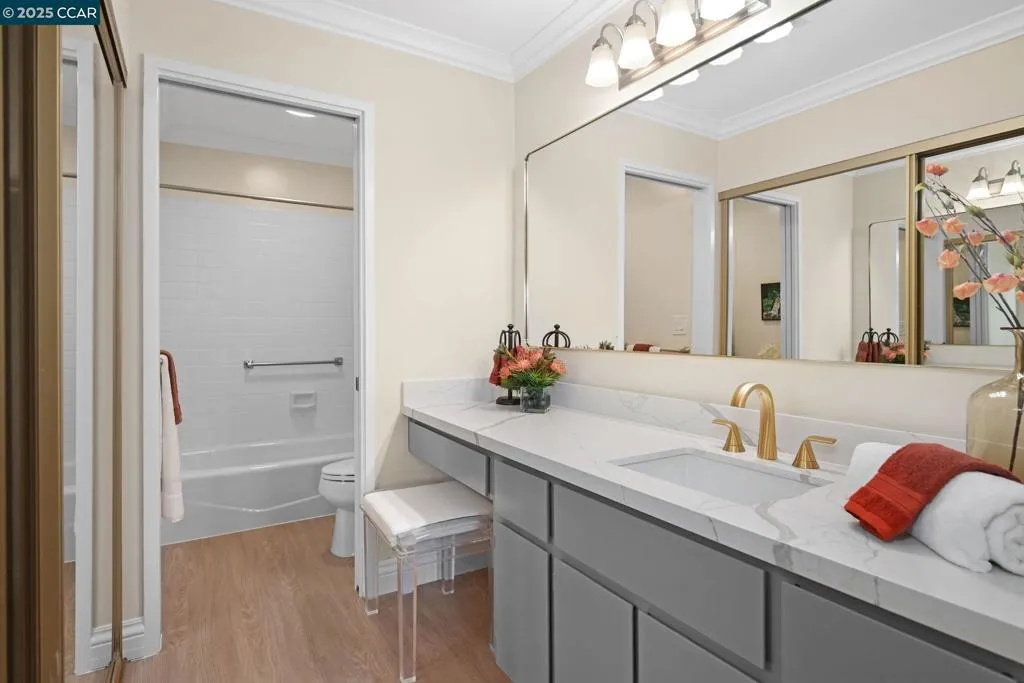 Walnut Creek, California 94595, United States, 2 Bedrooms Bedrooms, ,2 BathroomsBathrooms,Residential,Active,134175