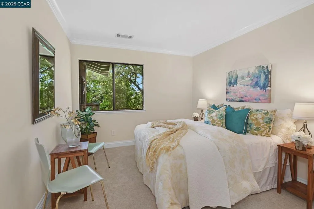 Walnut Creek, California 94595, United States, 2 Bedrooms Bedrooms, ,2 BathroomsBathrooms,Residential,Active,134175