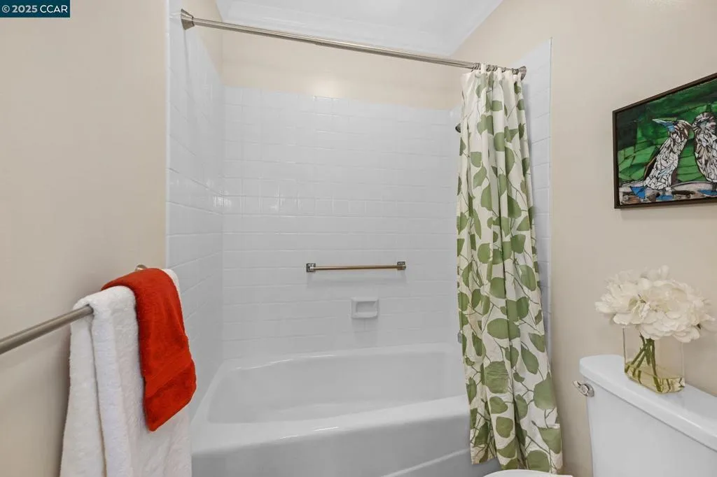 Walnut Creek, California 94595, United States, 2 Bedrooms Bedrooms, ,2 BathroomsBathrooms,Residential,Active,134175