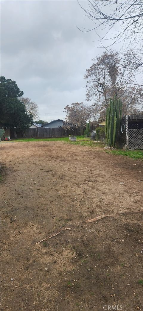 Tiny photo for 245 N 3rd St, Shandon, CA 93461 (MLS # NS26010872)