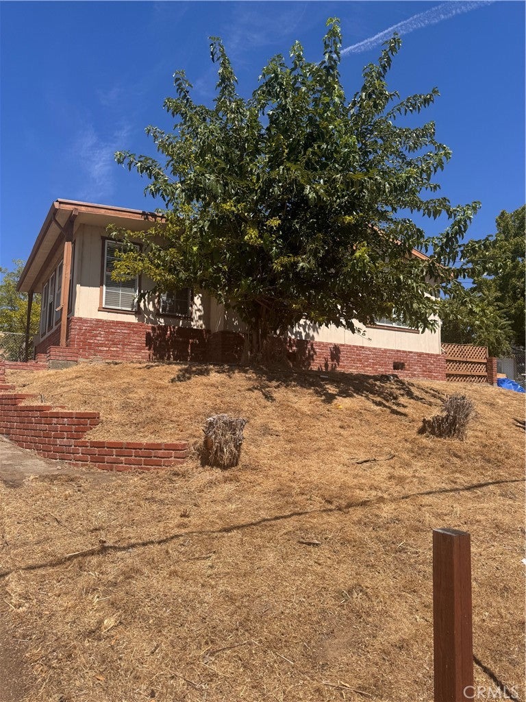 13720 Arrowhead