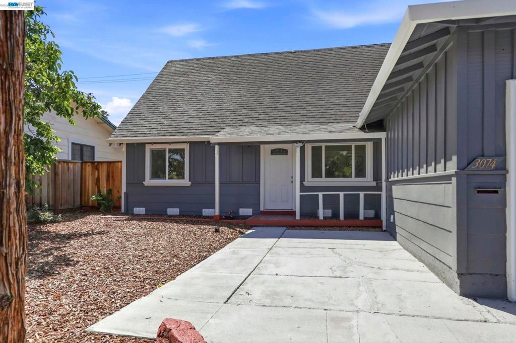 3074 Capewood LN