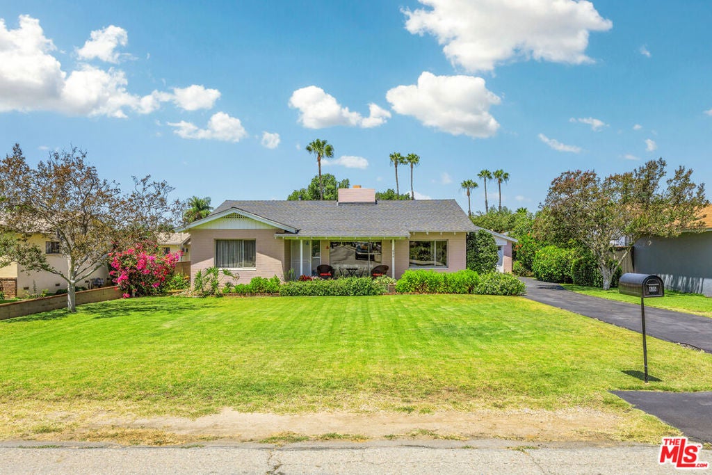 635 Ramona Avenue