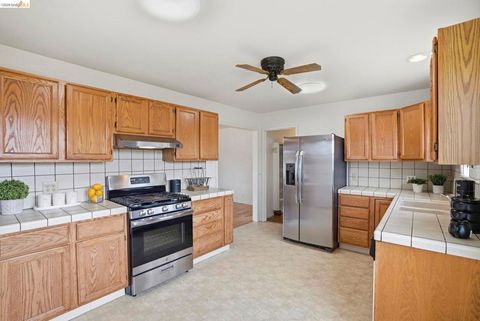 Tiny photo for 83 83 Beverly Dr Dr, Salinas, CA 93905 (MLS # 41126361)