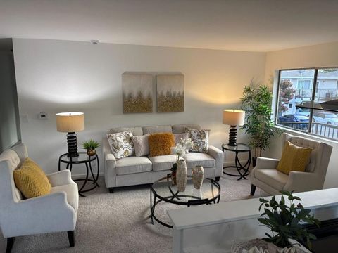 Photo of 4787 Hatfield Walk #4, San Jose, CA 95124 (MLS # ML82022321)