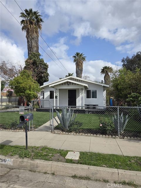 Photo of 1290 Walnut Street, San Bernardino, CA 92410 (MLS # PW25084595)