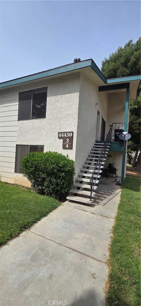Photo of 44430 15th St E #3, Lancaster, CA 93535 (MLS # SR26075617)