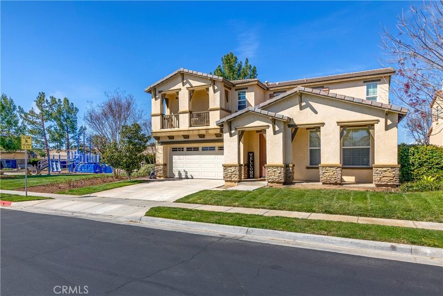 Spacious 3,335 sq ft home tucked inside a quiet gated community, offering both privacy and convenience—just minutes from shopping and travel routes. This 5-bedroom, 3-bathroom property needs a little love, but with the right touch, it’s a fantastic opportunity to make this generously sized home your own. Enjoy an open-concept family and dining area designed for making lasting memories, while an upstairs flex room provides the perfect retreat for work, play, or quiet time. A convenient downstairs bedroom and full bath with shower offer a comfortable, private space for in-laws or guests. Willowalk gated community is it's own world with lakes, pool and spa, clubhouse, walking trails, and parks. A Must​​‌​​​​‌​​‌‌​​‌​​​‌‌​​​‌​​‌‌​​​‌​‌​​​‌‌​ See!