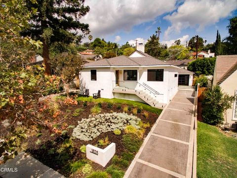 Photo of 1525 La Loma Road, Pasadena, CA 91105 (MLS # P1-24414)