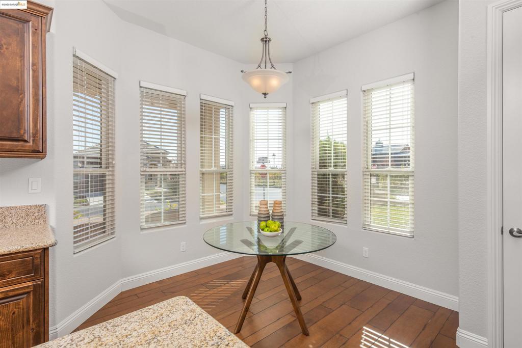 TRILOGY VINEYARDS - Residential