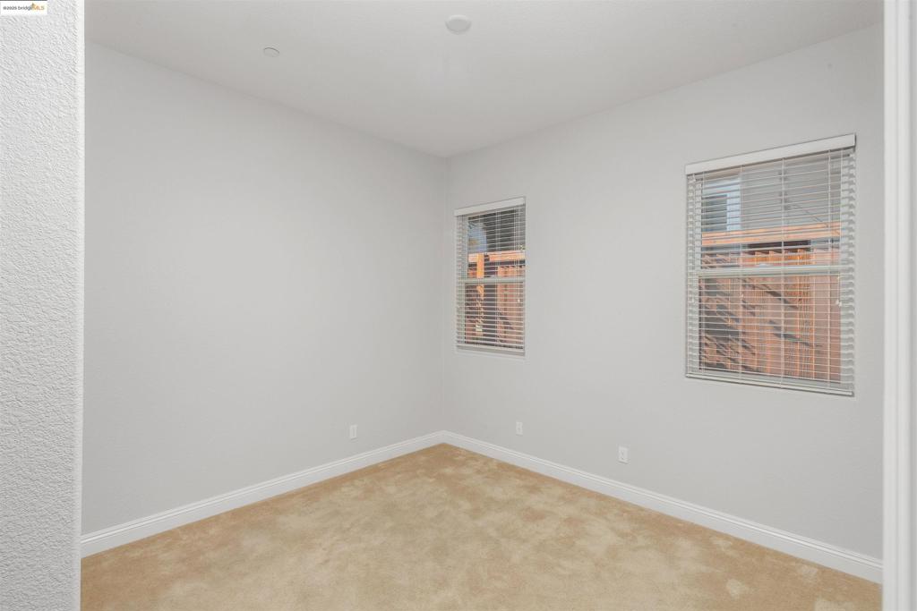 TRILOGY VINEYARDS - Residential