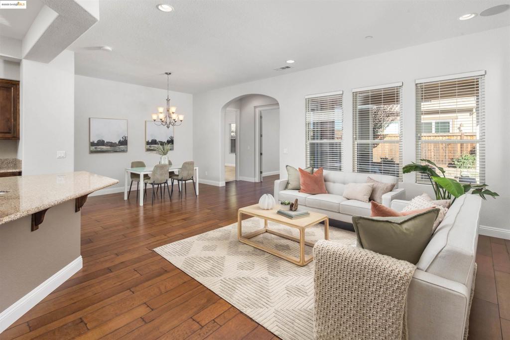 TRILOGY VINEYARDS - Residential