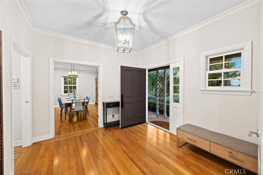 Properties 4 2198 Melville