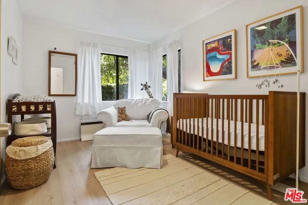 Pacific Palisades, California 90272, United States, 3 Bedrooms Bedrooms, ,2 BathroomsBathrooms,Residential,Active,123354