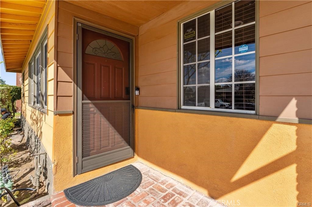 2517 E Walnut Creek