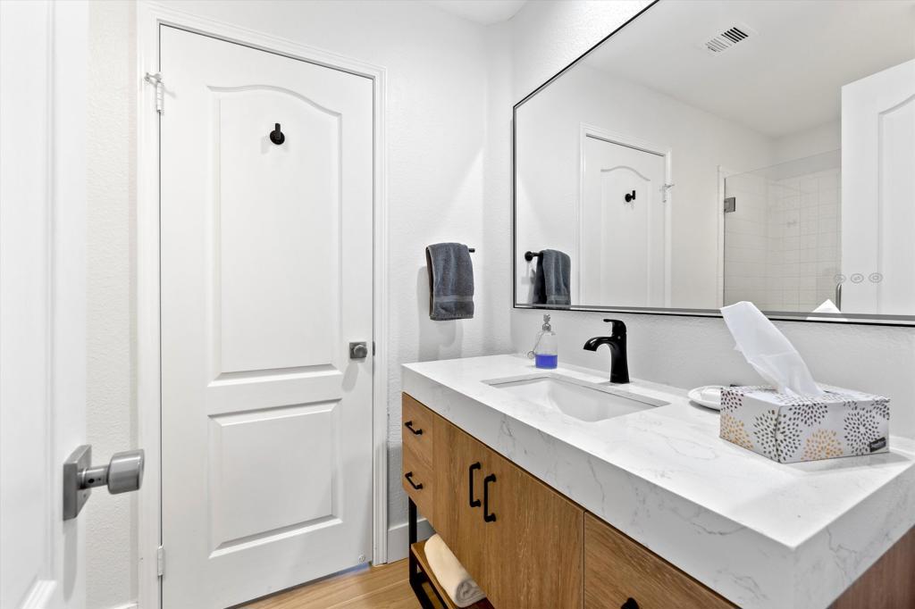 Mission Hills East - Residential Lease