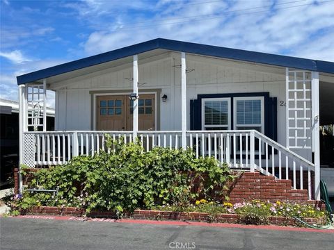 Photo of 24 Newland #24, Huntington Beach, CA 92646 (MLS # LG26097140)