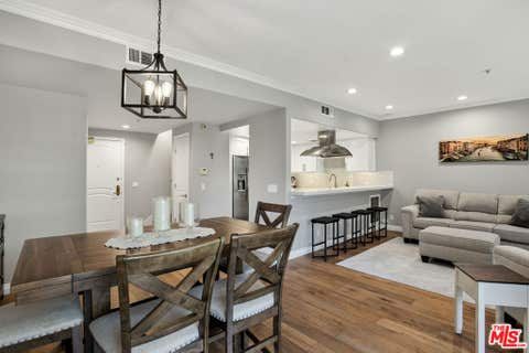 Photo of 1426 N Laurel Avenue #110, West Hollywood, CA 90046 (MLS # 26874497)
