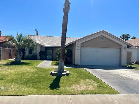 Photo of 30456 Avenida Del Yermo, Cathedral City, CA 92234 (MLS # 219146770DA)
