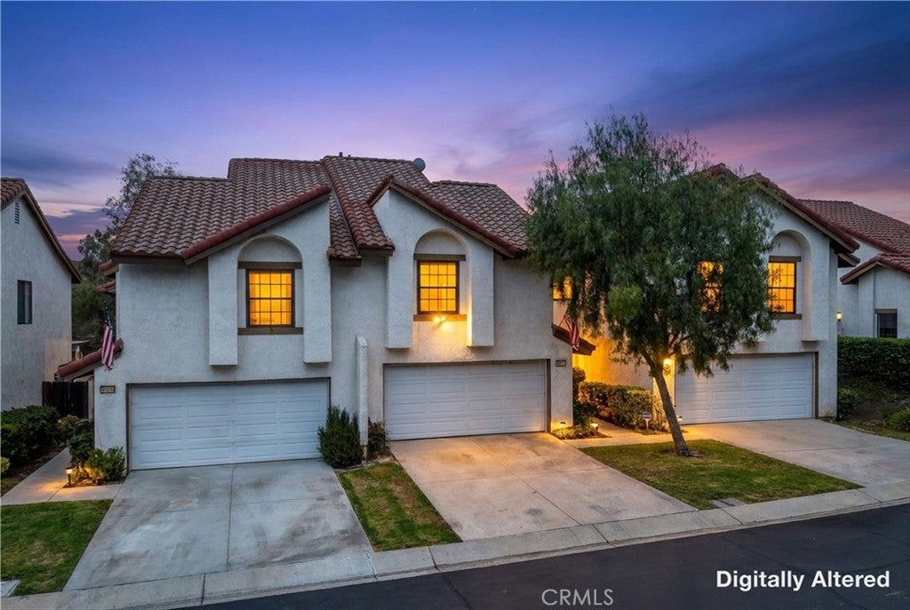 4609 E Via La Paloma