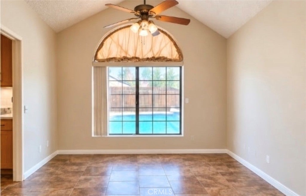12441 San Jacinto
