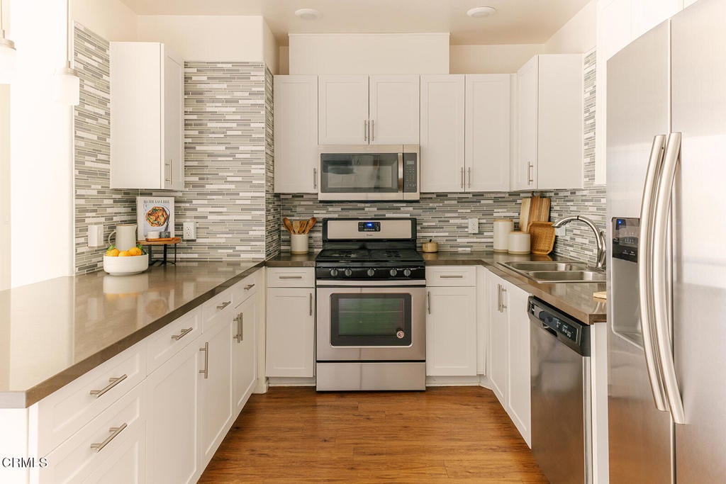 124 W Colorado Street 108