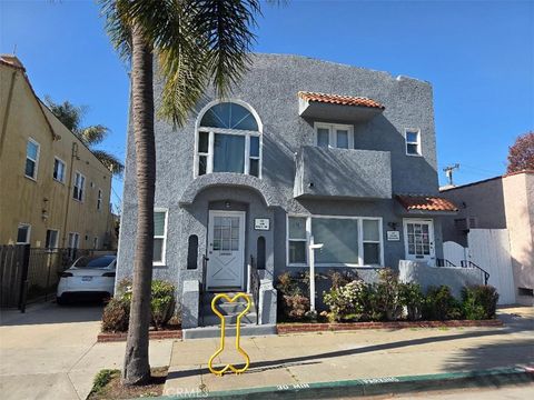 247 Redondo Long Beach CA 90803