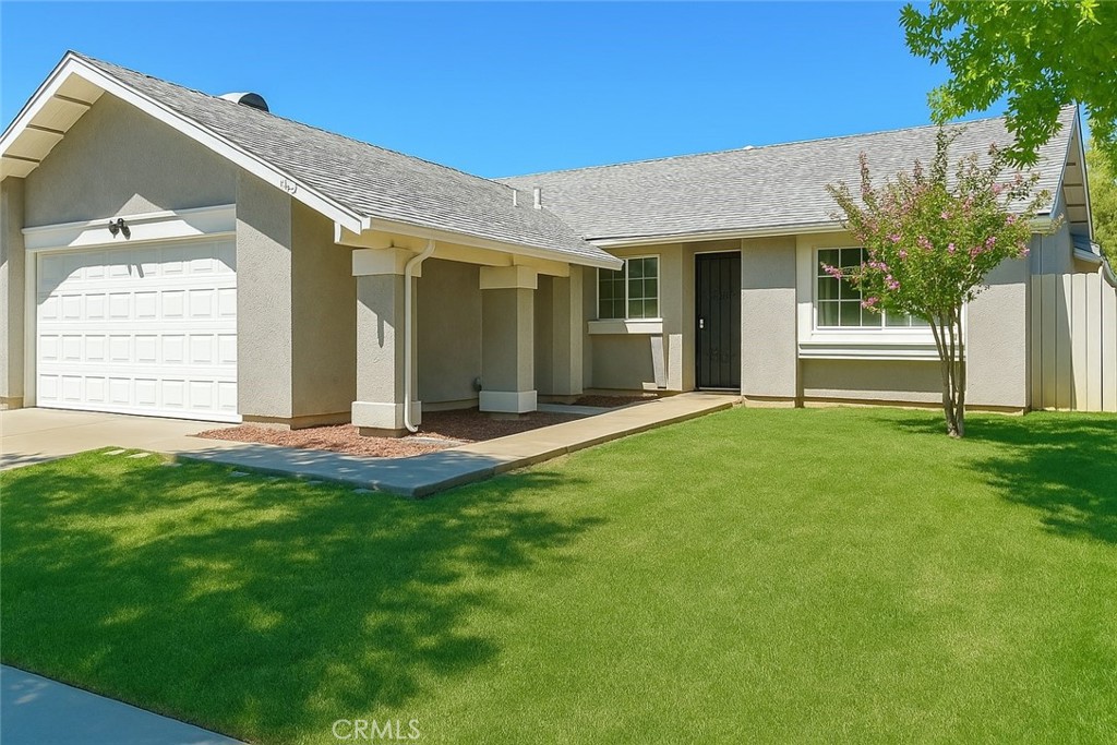 499k or Trade !! 3 bedrooms, 2 Bathrooms, FirePlace in the Living Room for those
Cozy Evenings!! Built in 1979 with a large lot over 7,200 Sq.Ft.
Your hidden Community has the Beautiful Views of the San Bernardino
Mountains. This community is Child Friendly with the Santa Ana River
nearby, the Soccer Complex and the San Manuel Casino. All nearby !!
Seller is Ready to Negotiate!!!
All Offers will be considered!! !!! SE HABLA ESPAÑOL !!!
TRADE IN YOUR HOME FOR THIS BEAUTY!! IF YOU DON’T LIKE
WHAT YOU SEE, WE CAN GET YOU ACCESS TO HOMES THAT ARE
NOT YET ON THE INTERNET NOR ON ZILLO; YOU'LL SAVE $1,000’S OF DLLR.
ASK ME HOW?